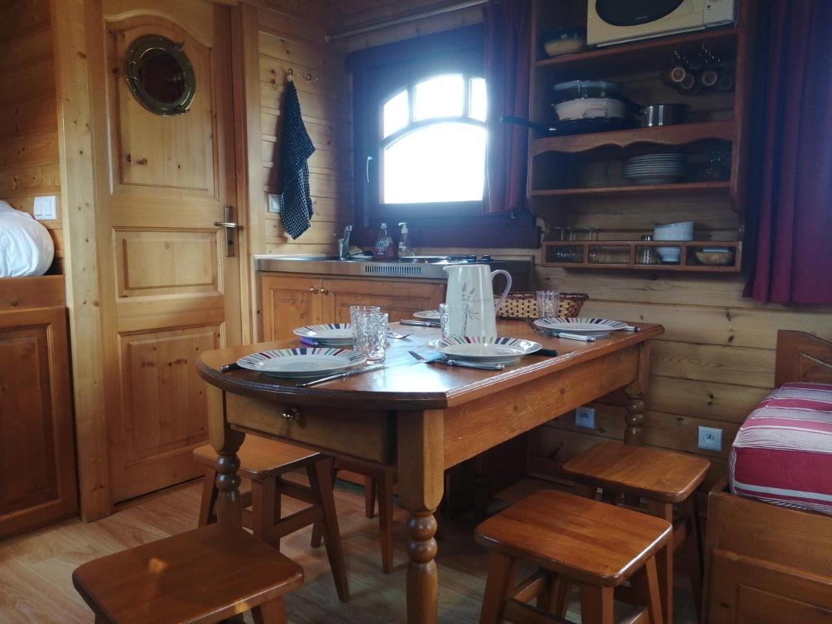 Les Roulottes De La Ferme Des Chanaux Saint-Julien-d'Ance Dış mekan fotoğraf